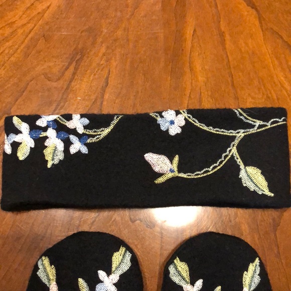 Felted wool mittens - Picture 2 of 3